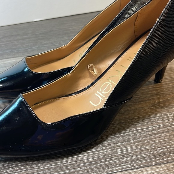 Calvin Klein leather heels woman’s size 8.5 (f10) - Picture 3 of 7
